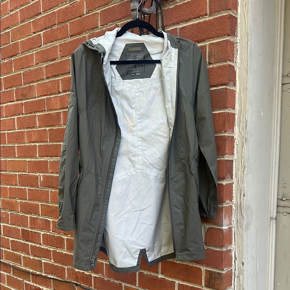 Women's  Lightweight Rain Jacket